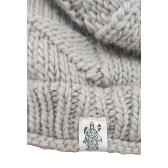 Nirvanna Designs Women’s Gray Merino Wool Knit Beanie Fleece Lined Made in Nepal main image 4